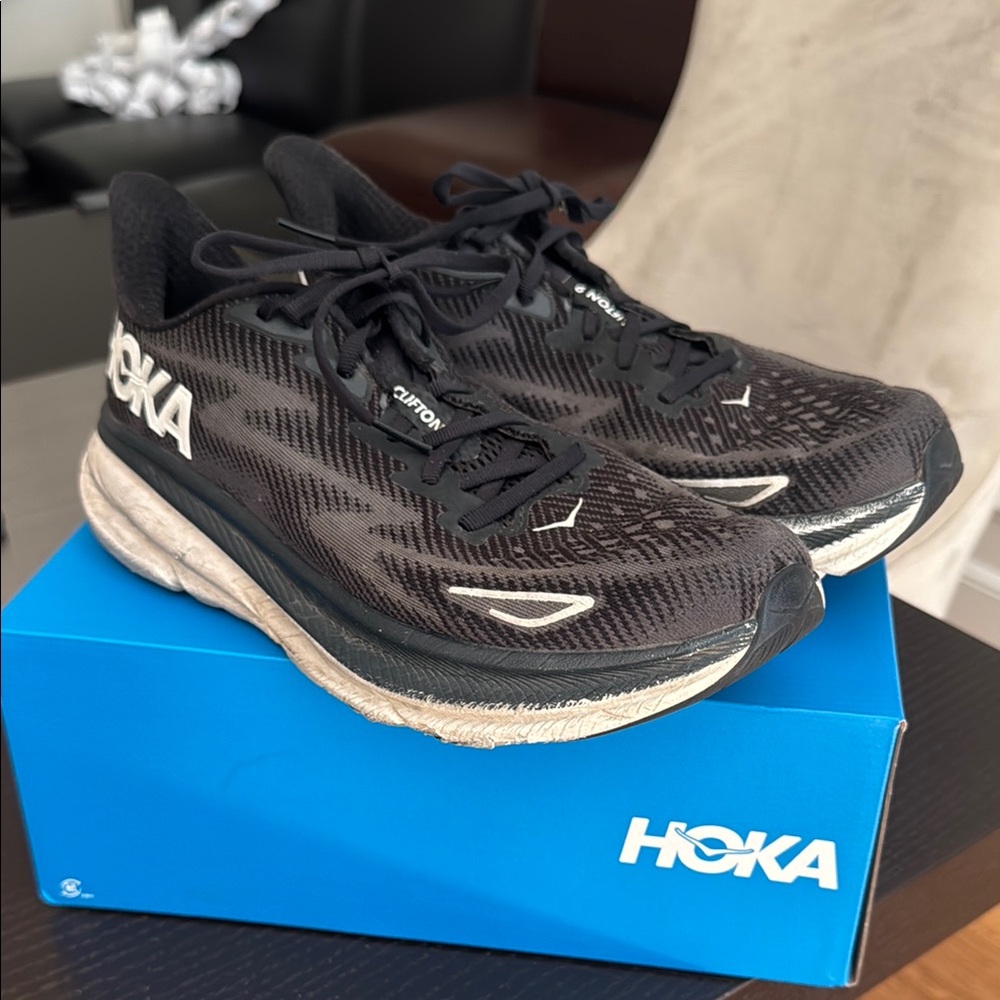 Hoka Black & White Clifton Running Shoes - size 10B - gently used w/new inserts